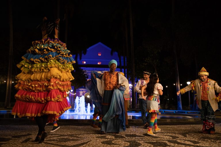 Filme do Baile do Menino Deus estreia hoje com novo roteiro e personagens