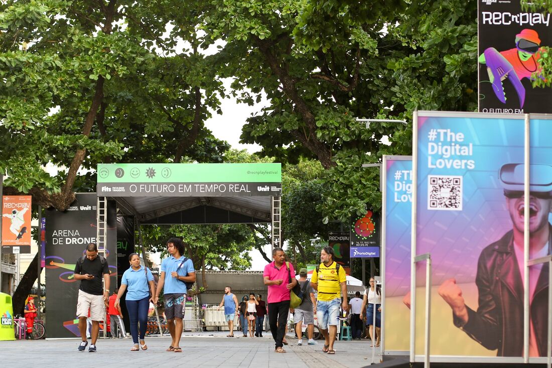 Após dois anos, Rec’n’Play volta a tomar conta das ruas do Bairro do Recife