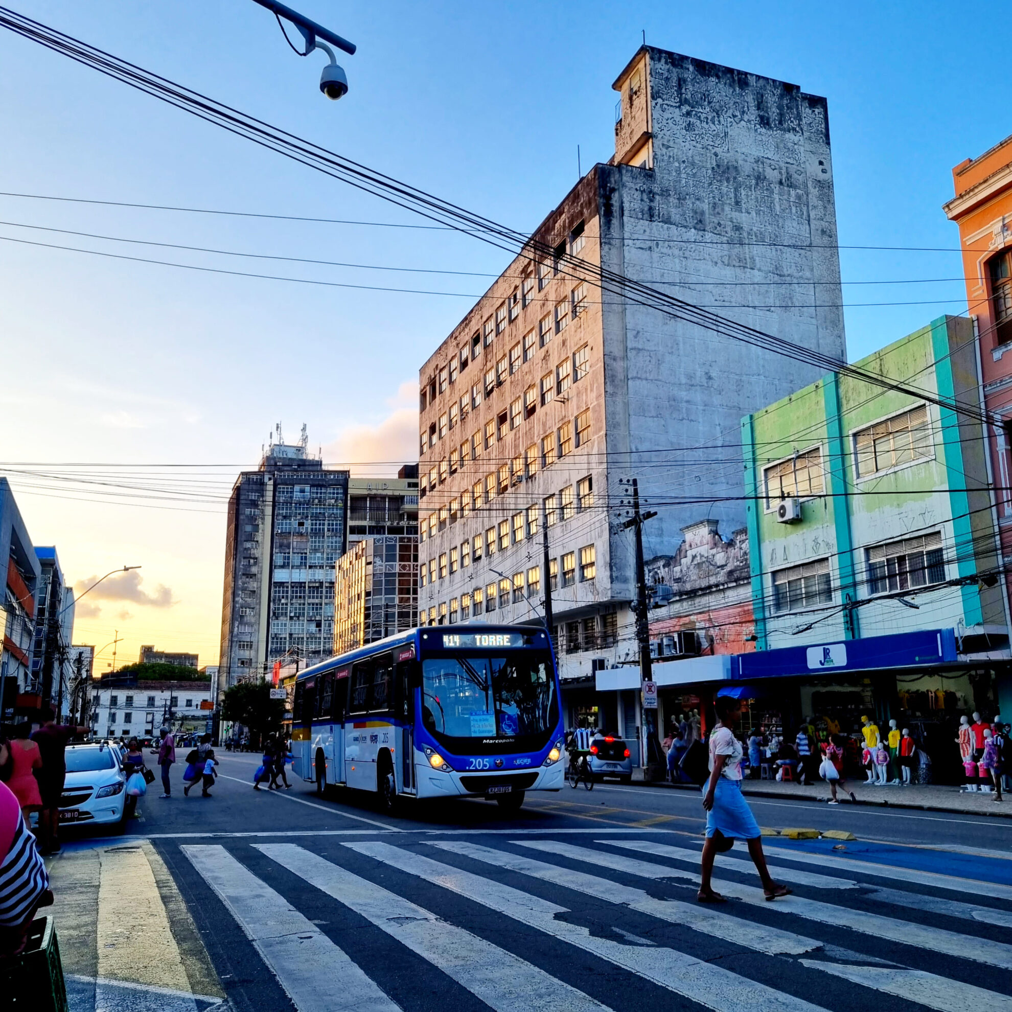 Comércio do Centro será facultativo e shopping centers abrirão em horário especial